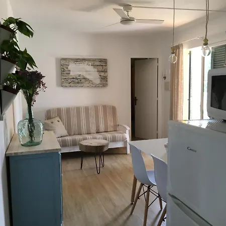 Surest Apartment *